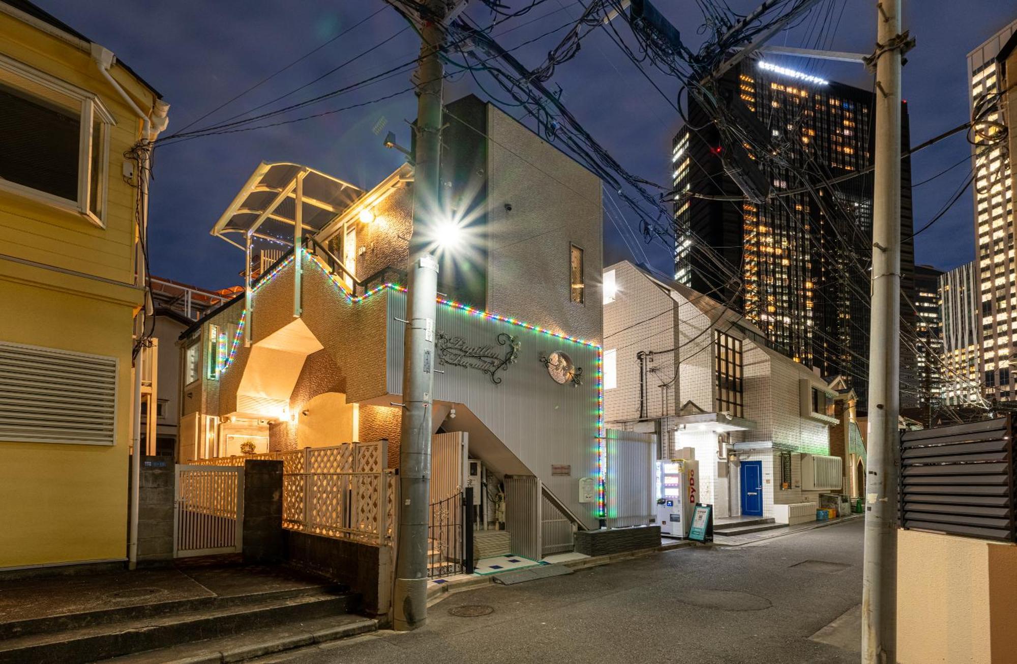 Papillon Paradis Nishi-Shinjuku Tokio Buitenkant foto